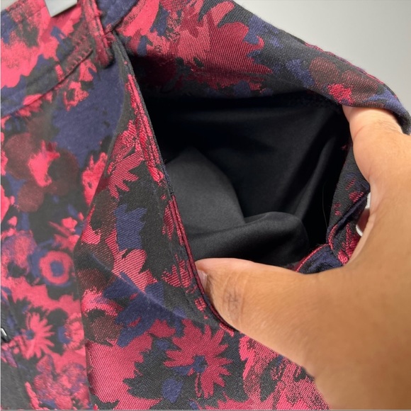 Express mini skirt Size2. Black and red - Picture 5 of 6